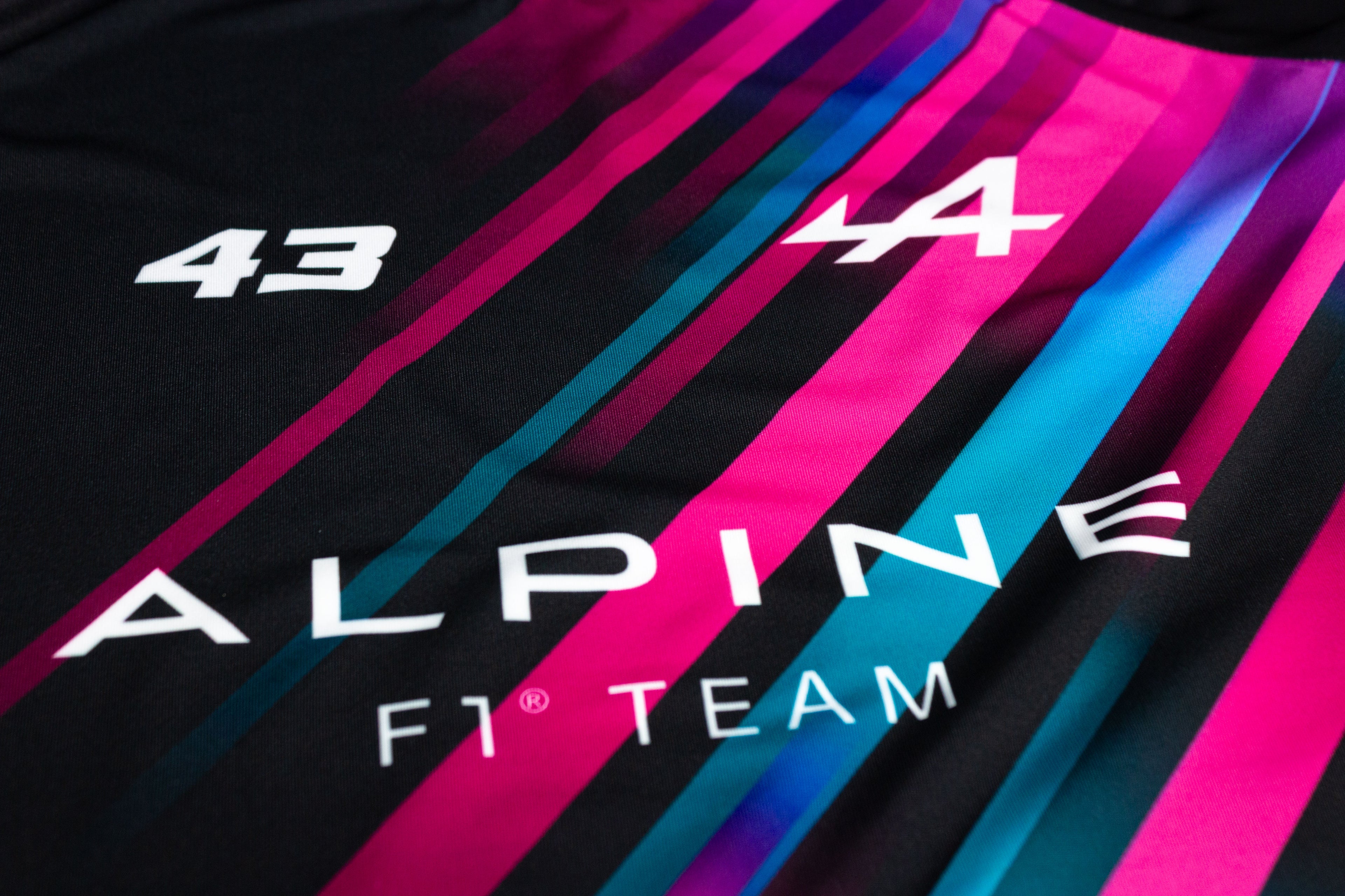 REMERA DE AGUA PARA NIÑOS - COLAPINTO - ALPINE - PROTECCION UV30+
